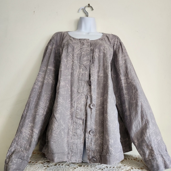 Coldwater Creek...Elegant Gray Women's Jacket - Picture 3 of 3